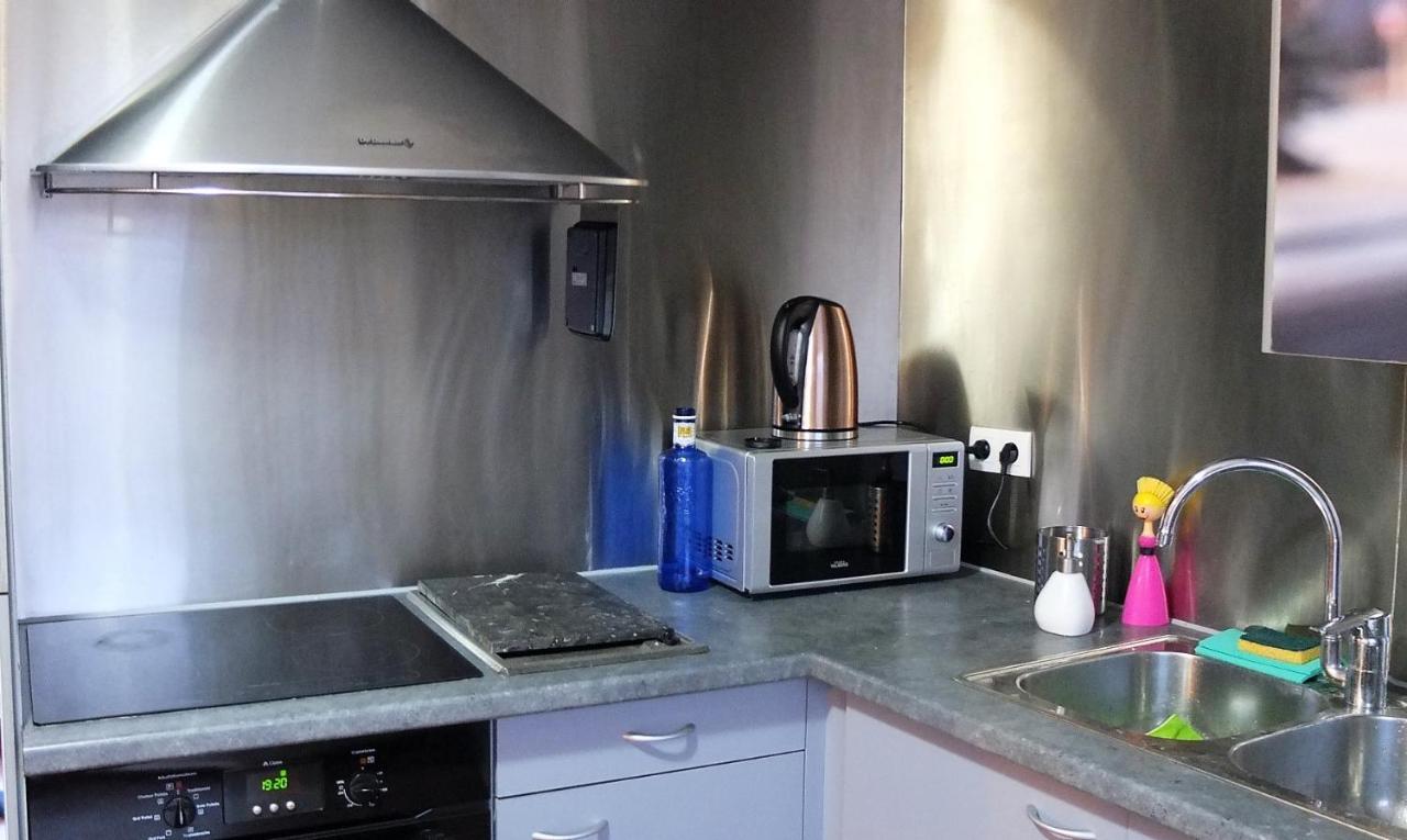 Spacieux Appartement Avec Vue Sur Les Quais Strasbourg Luaran gambar