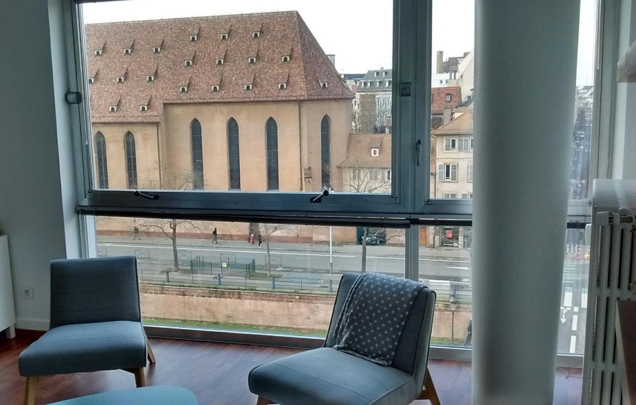 Spacieux Appartement Avec Vue Sur Les Quais Strasbourg Luaran gambar